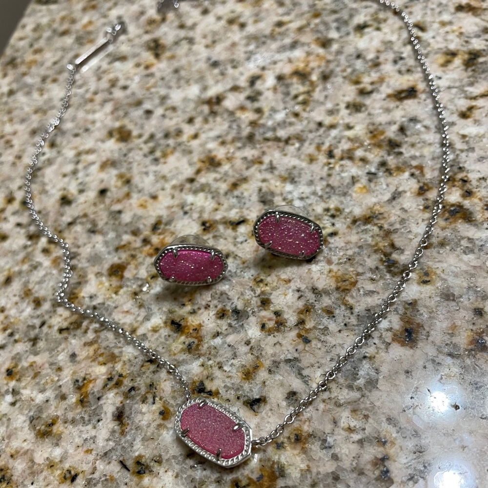 Kendra Scott Elisa necklace & earrings